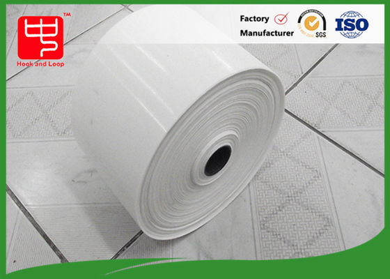 Genellikle -20°C ila 80°C Yapışkan Cırt Cırt Bant Dikilebilir Tip Sert Ortamlar İçin Tasarlanmış Esnek Bağlantı Bandı