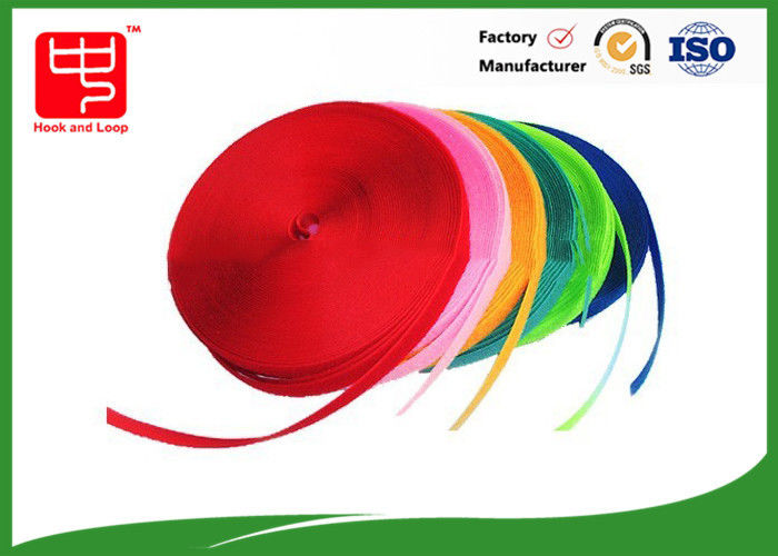 Sıcaklık Dayanımı -40 Santigrat Derece - 80 Santigrat Derece Yapışkan Cırt Cırt Bant SGS ROHS Sertifikalı Güçlü Sabitleme Bandı